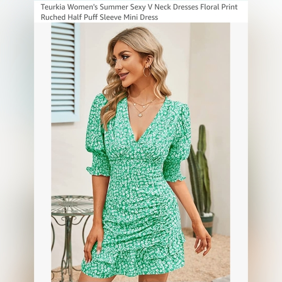 Flirty V- Neck dress - Picture 7 of 7